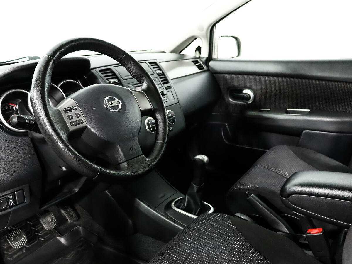Nissan Tiida 2011 года с пробегом. Фото: #6