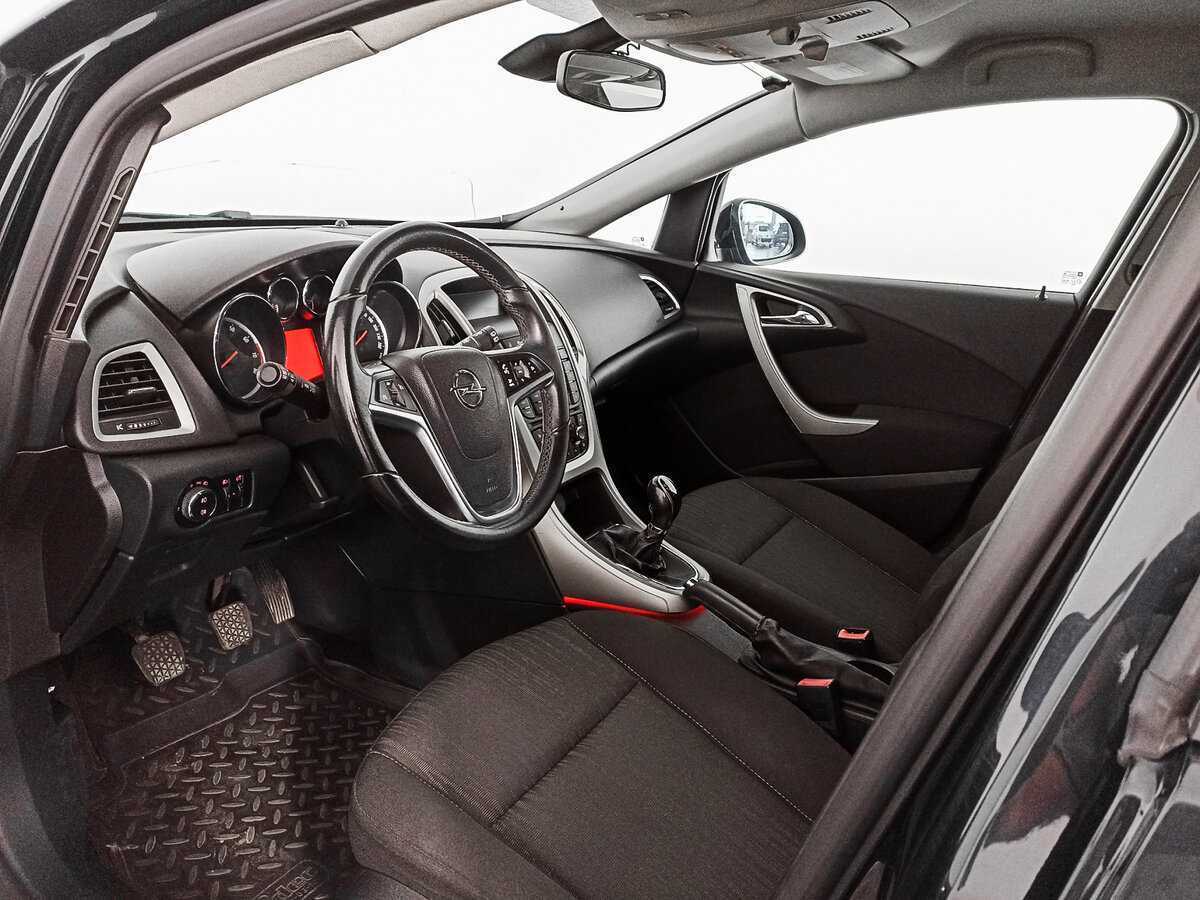 Opel Astra 2011 года с пробегом. Фото: #13