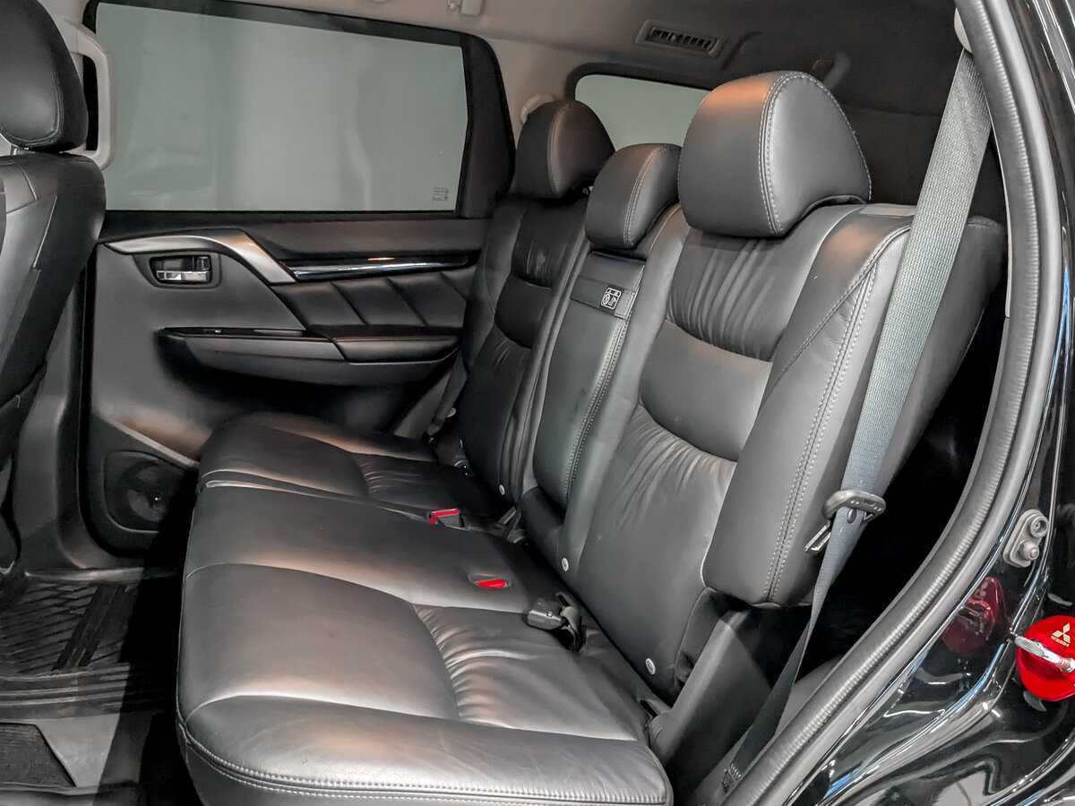 Mitsubishi Pajero Sport 2019 года с пробегом. Фото: #11