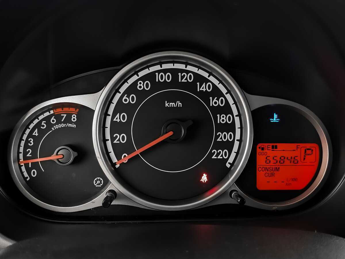 Mazda 2 2013 года с пробегом. Фото: #10