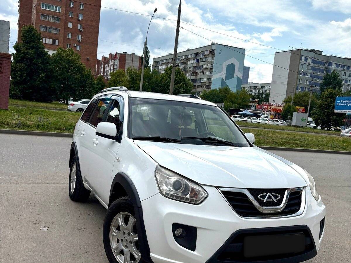 Chery Tiggo (T11) 2013 года с пробегом. Фото: #1