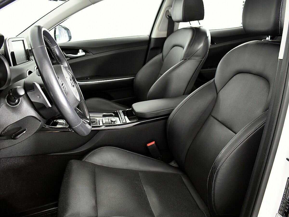 Kia Stinger 2018 года с пробегом. Фото: #6