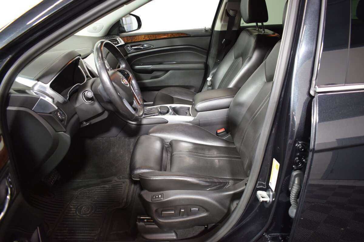 Cadillac SRX 2013 года с пробегом. Фото: #6