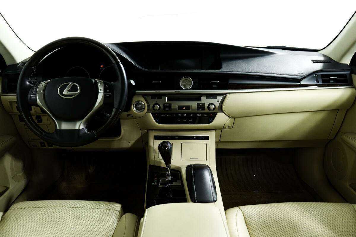 Lexus ES 2013 года с пробегом. Фото: #10
