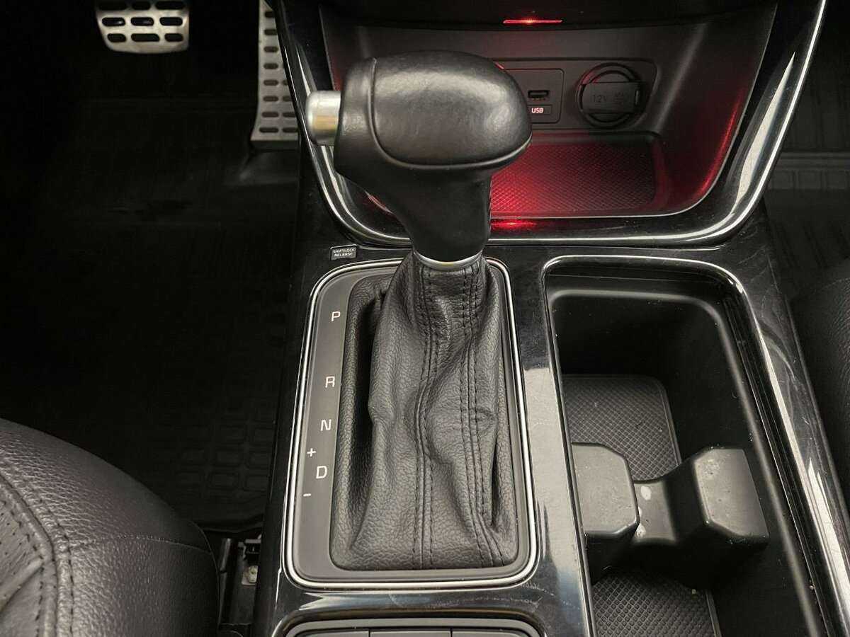 Kia Sorento 2013 года с пробегом. Фото: #12