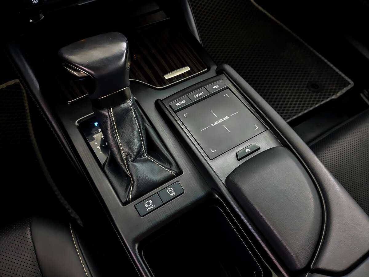 Lexus ES 2020 года с пробегом. Фото: #22