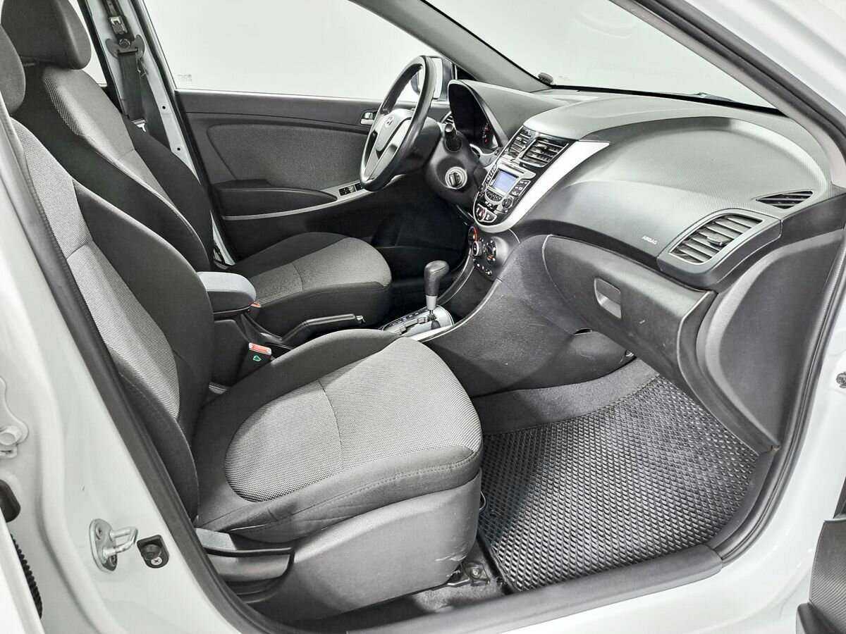 Hyundai Solaris 2013 года с пробегом. Фото: #10