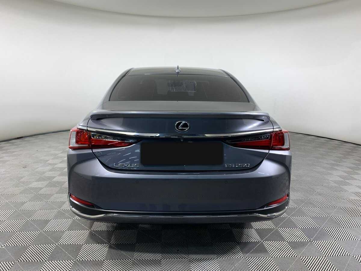 Lexus ES 2018 года с пробегом. Фото: #4