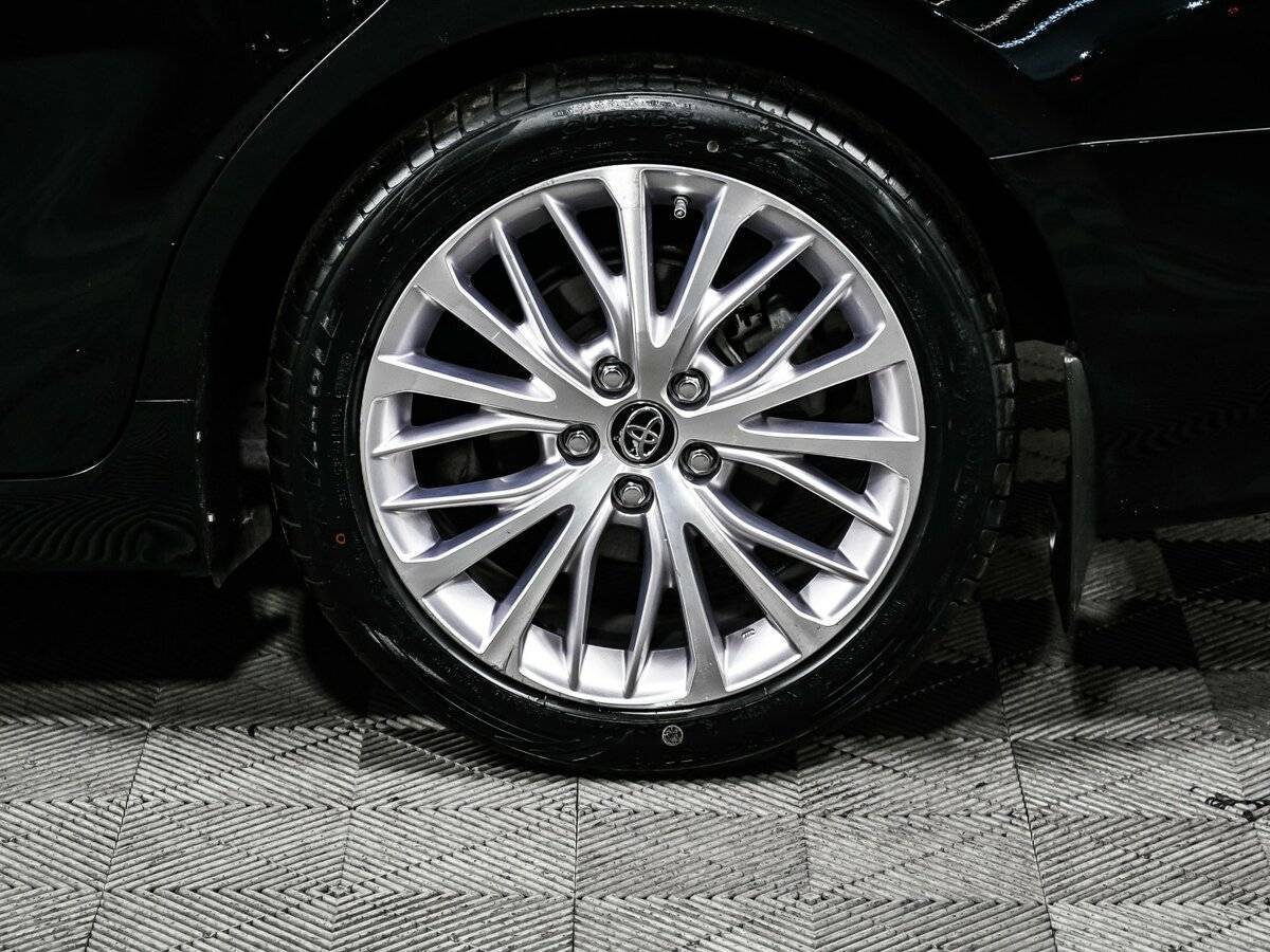 Toyota Camry 2018 года с пробегом. Фото: #15