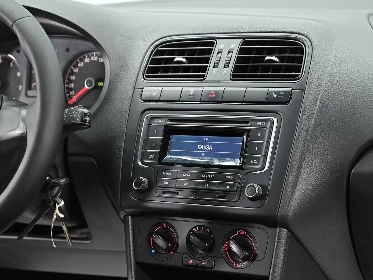 Volkswagen Polo 2017 года с пробегом. Фото: #8