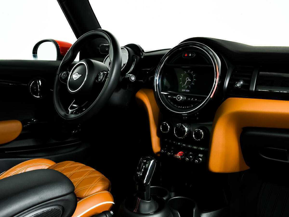 Mini Hatch 2019 года с пробегом. Фото: #8