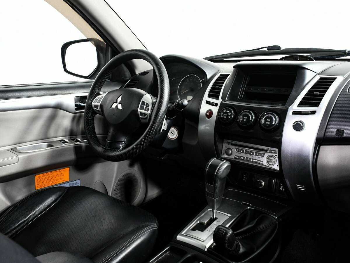 Mitsubishi Pajero Sport 2010 года с пробегом. Фото: #6