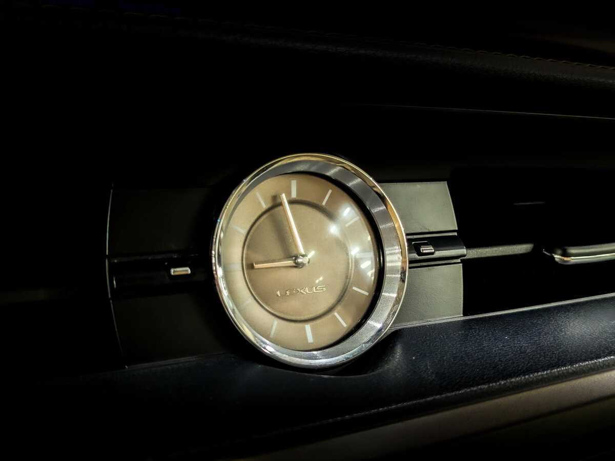 Lexus ES 2015 года с пробегом. Фото: #28