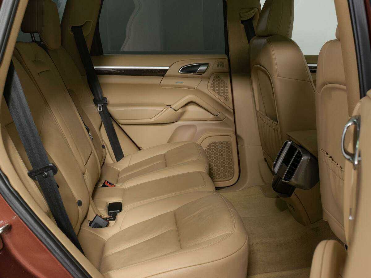 Porsche Cayenne 2012 года с пробегом. Фото: #13