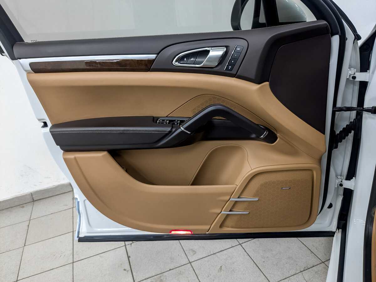 Porsche Cayenne 2013 года с пробегом. Фото: #18