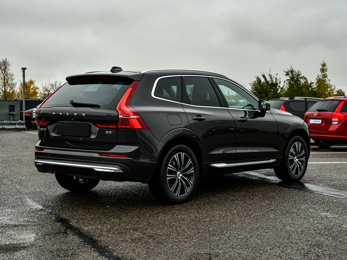 Volvo XC60 2021 года с пробегом. Фото: #4