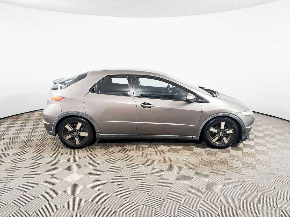 Honda Civic 2007 года с пробегом. Фото: #3