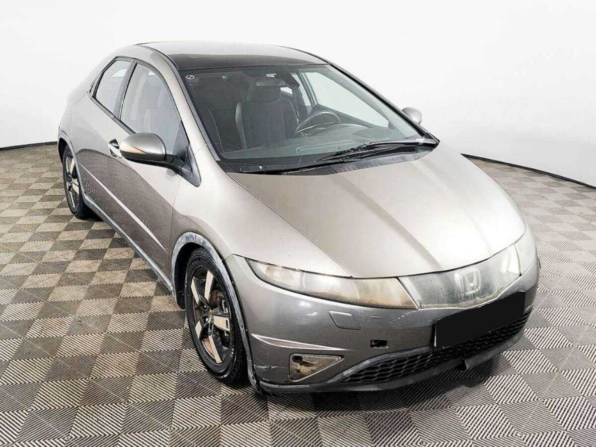 Honda Civic 2007 года с пробегом. Фото: #2