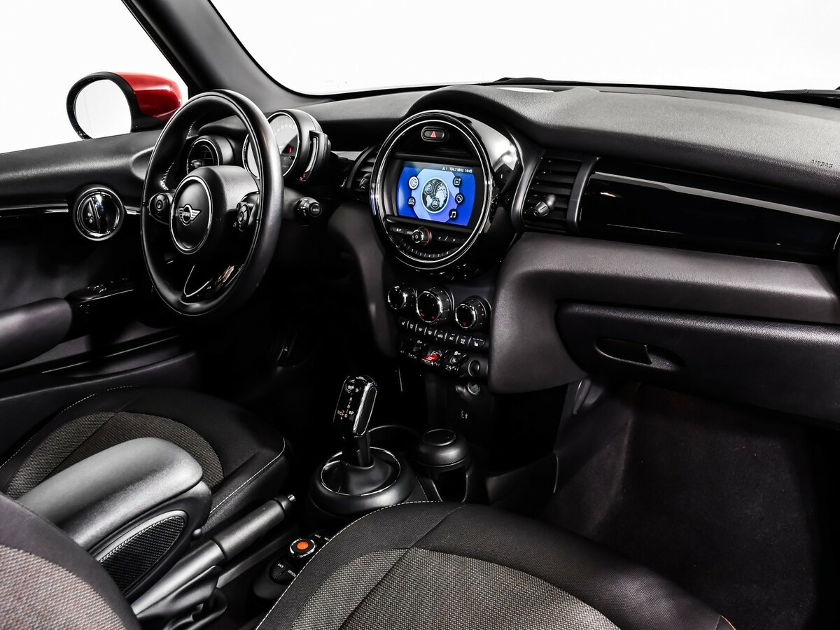 Mini Hatch 2019 года с пробегом. Фото: #8