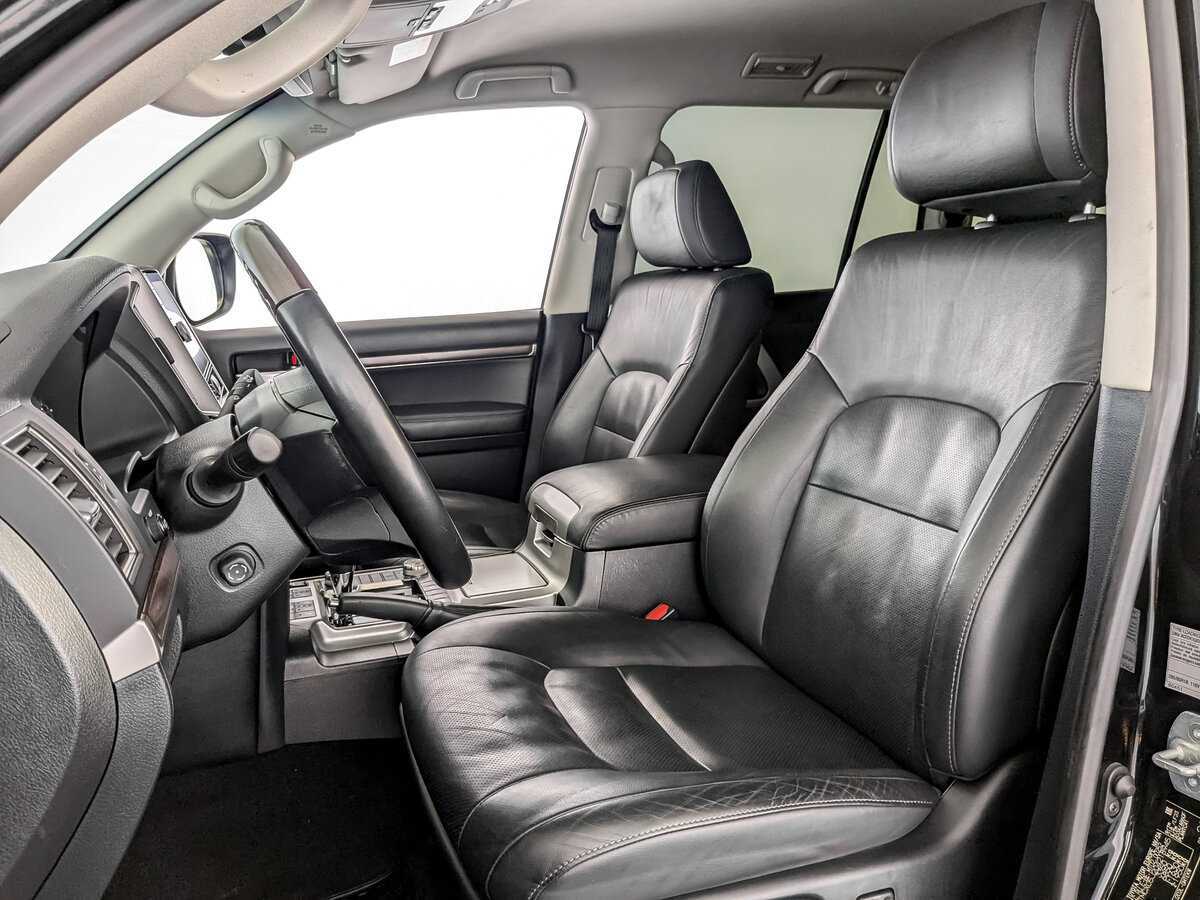 Toyota Land Cruiser 2020 года с пробегом. Фото: #19