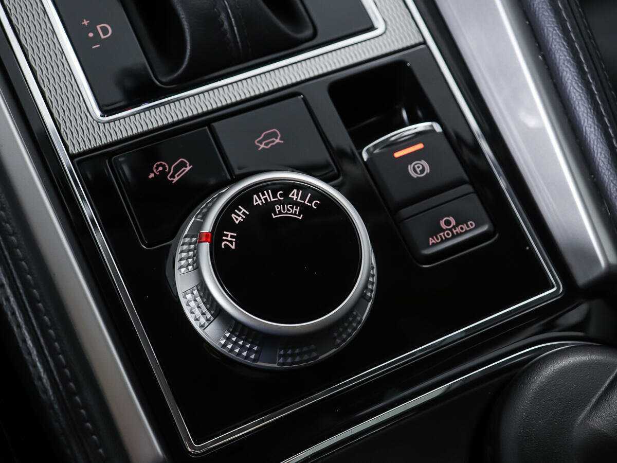 Mitsubishi Pajero Sport 2020 года с пробегом. Фото: #20