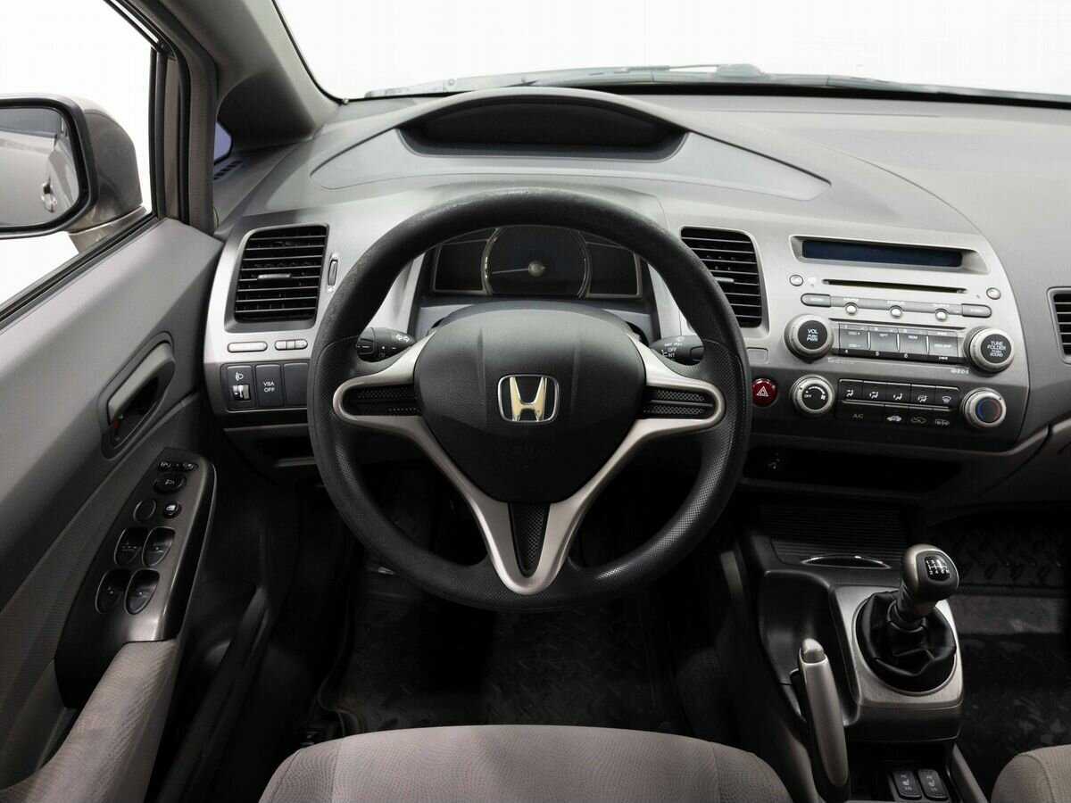Honda Civic 2008 года с пробегом. Фото: #13