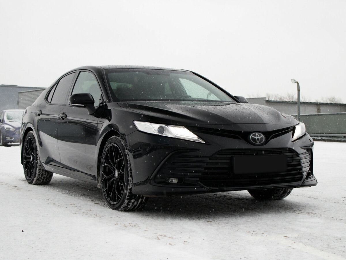 Toyota Camry 2022 года с пробегом. Фото: #2