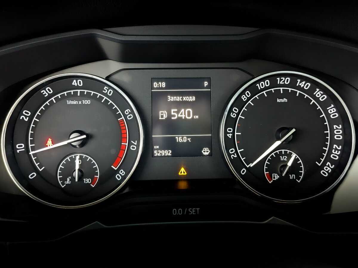 Skoda Superb 2018 года с пробегом. Фото: #10