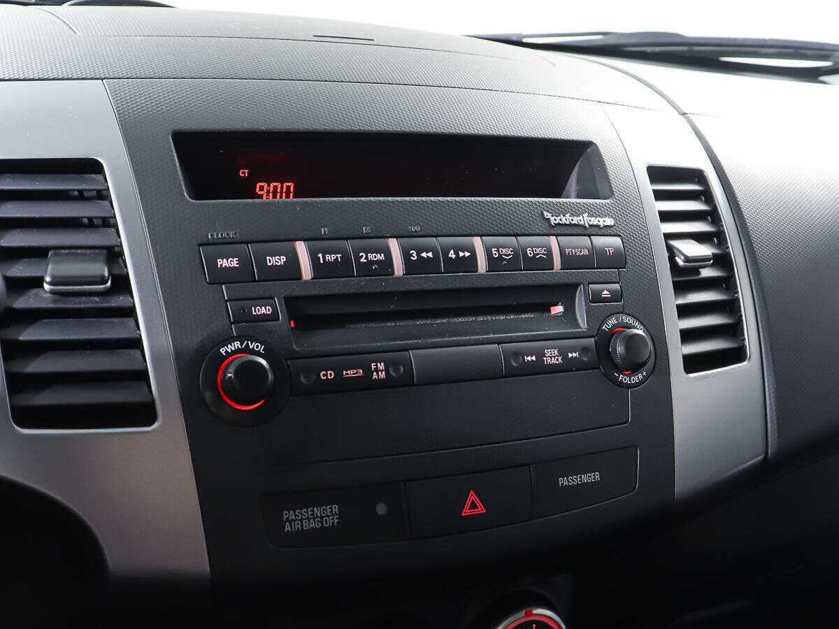 Mitsubishi Outlander 2008 года с пробегом. Фото: #16