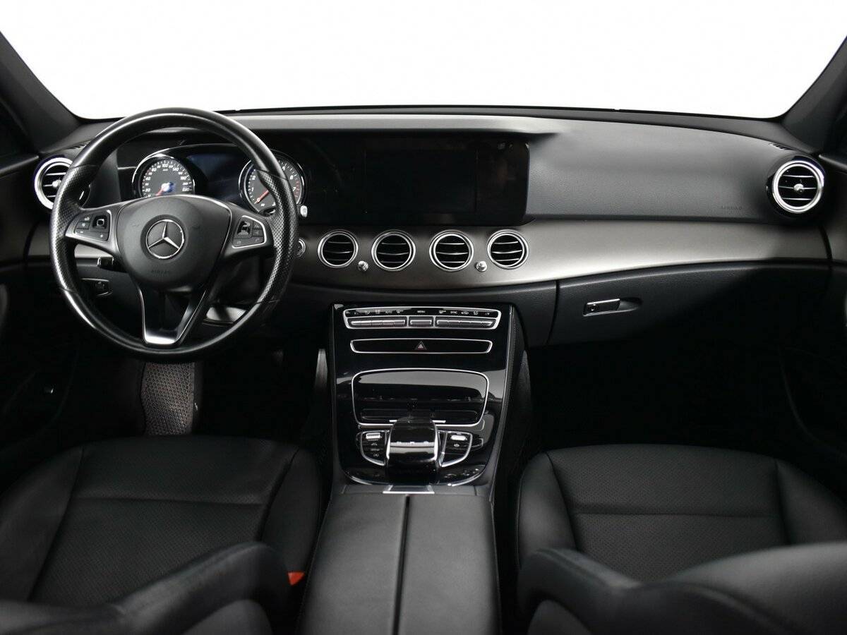 Mercedes-Benz E-Класс 2016 года с пробегом. Фото: #9