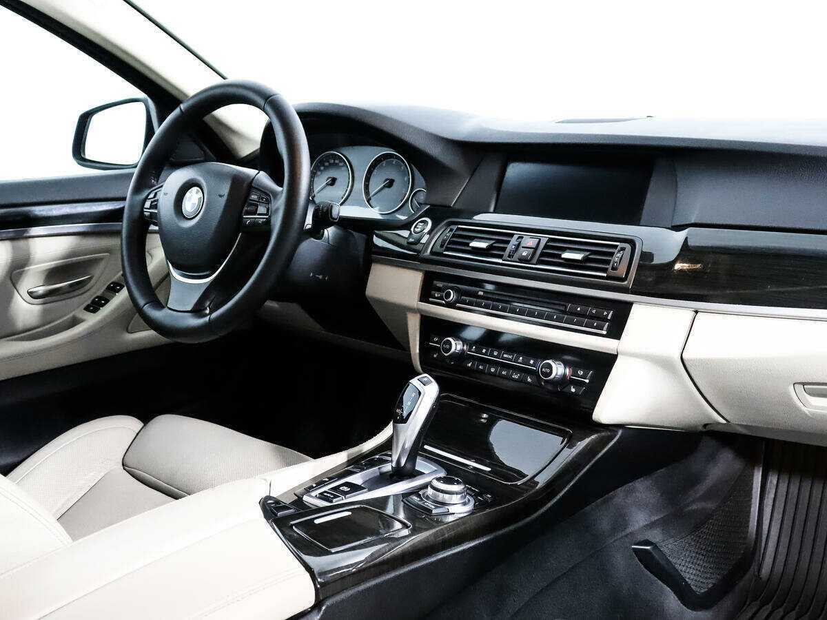 BMW 5 серии 2012 года с пробегом. Фото: #6