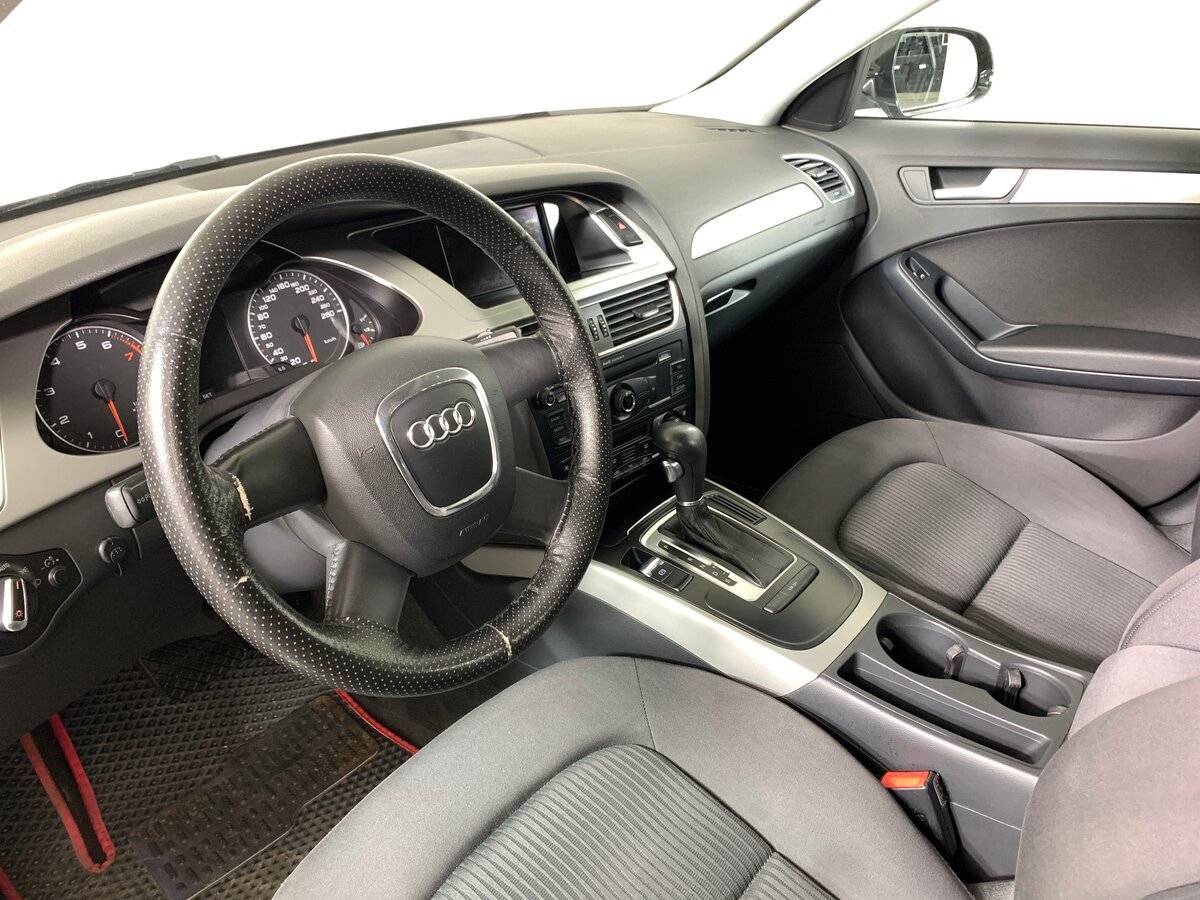 Audi A4 2010 года с пробегом. Фото: #10