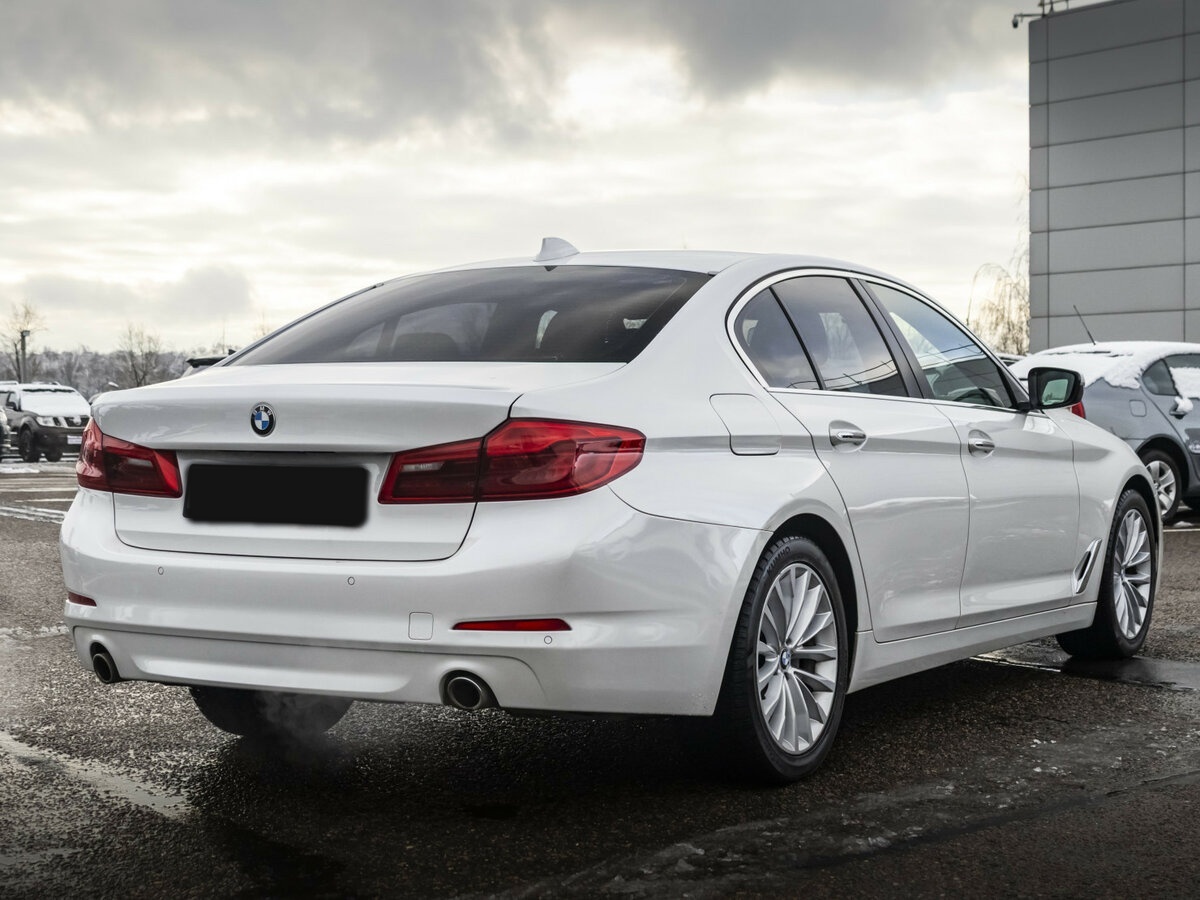 BMW 5 серии 2017 года с пробегом. Фото: #4