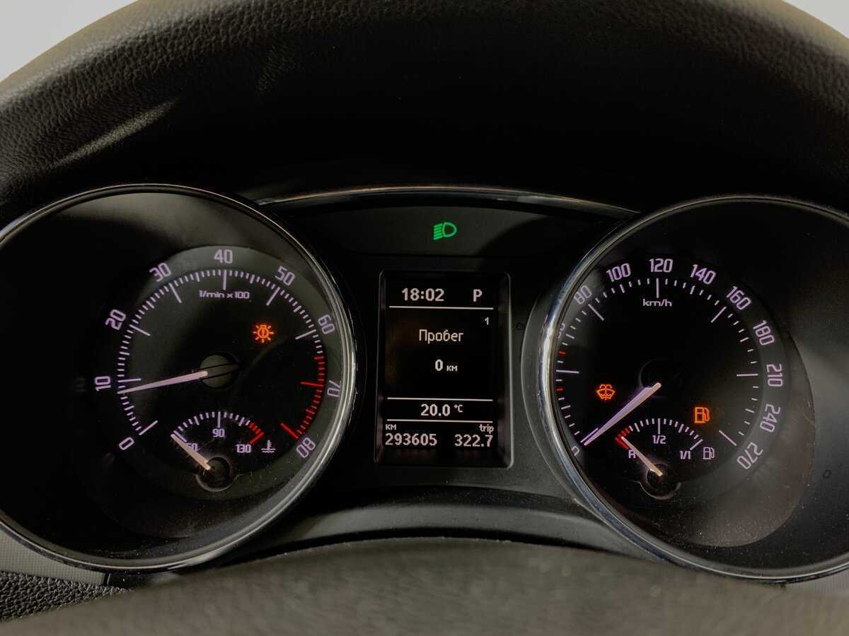 Skoda Superb 2011 года с пробегом. Фото: #14