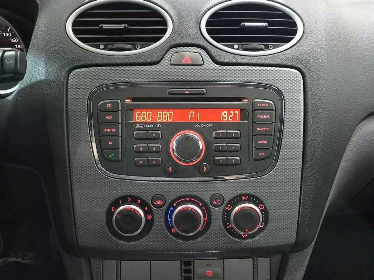 Ford Focus 2011 года с пробегом. Фото: #12