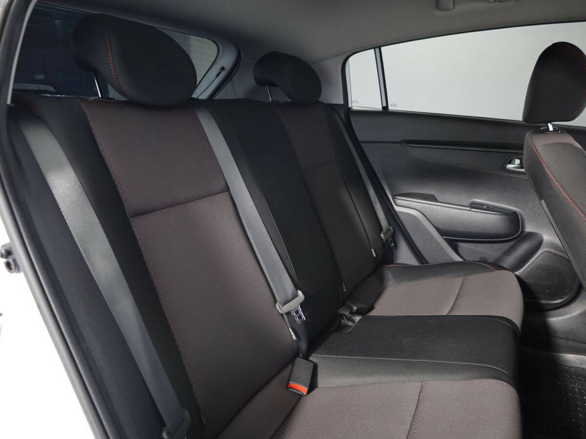 Kia Rio 2021 года с пробегом. Фото: #9