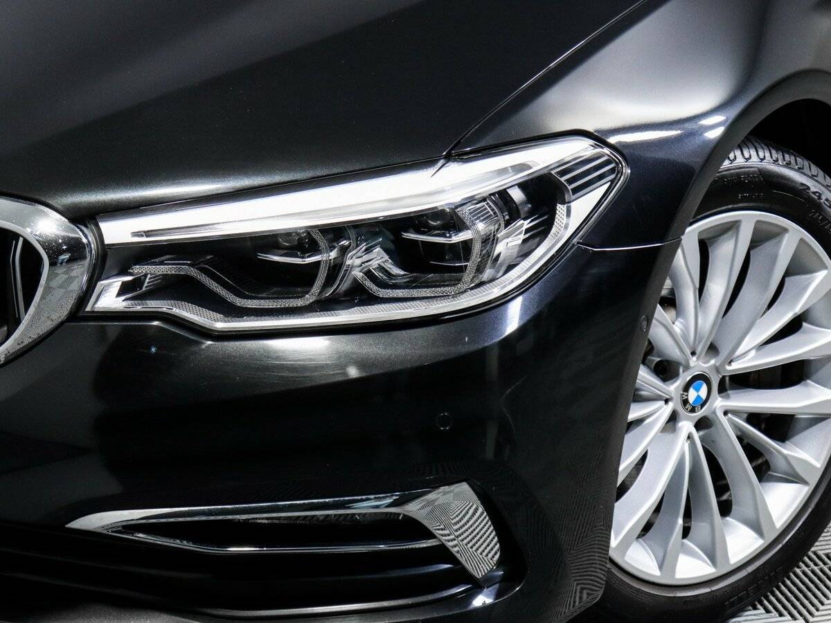 BMW 5 серии 2020 года с пробегом. Фото: #12