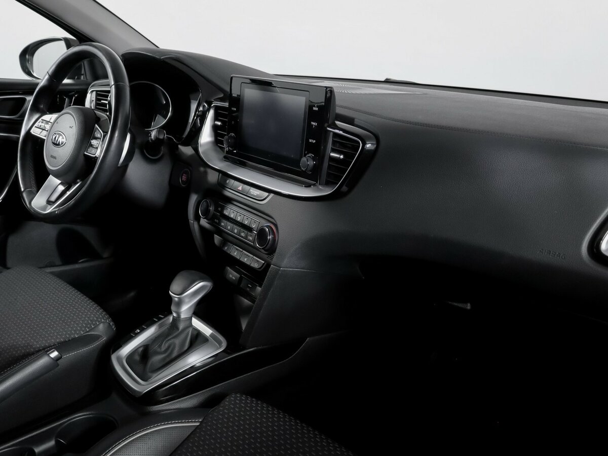 Kia Ceed 2020 года с пробегом. Фото: #6