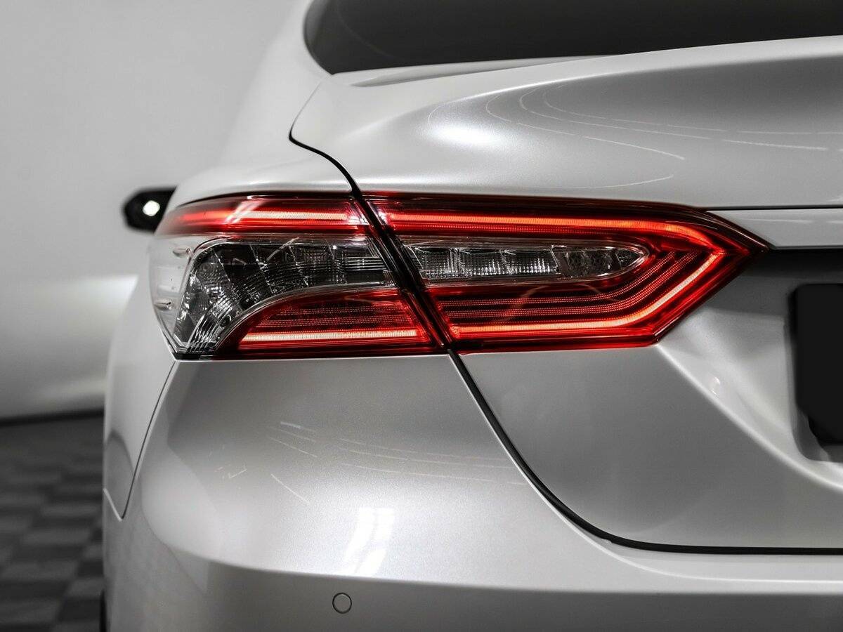 Toyota Camry 2020 года с пробегом. Фото: #16