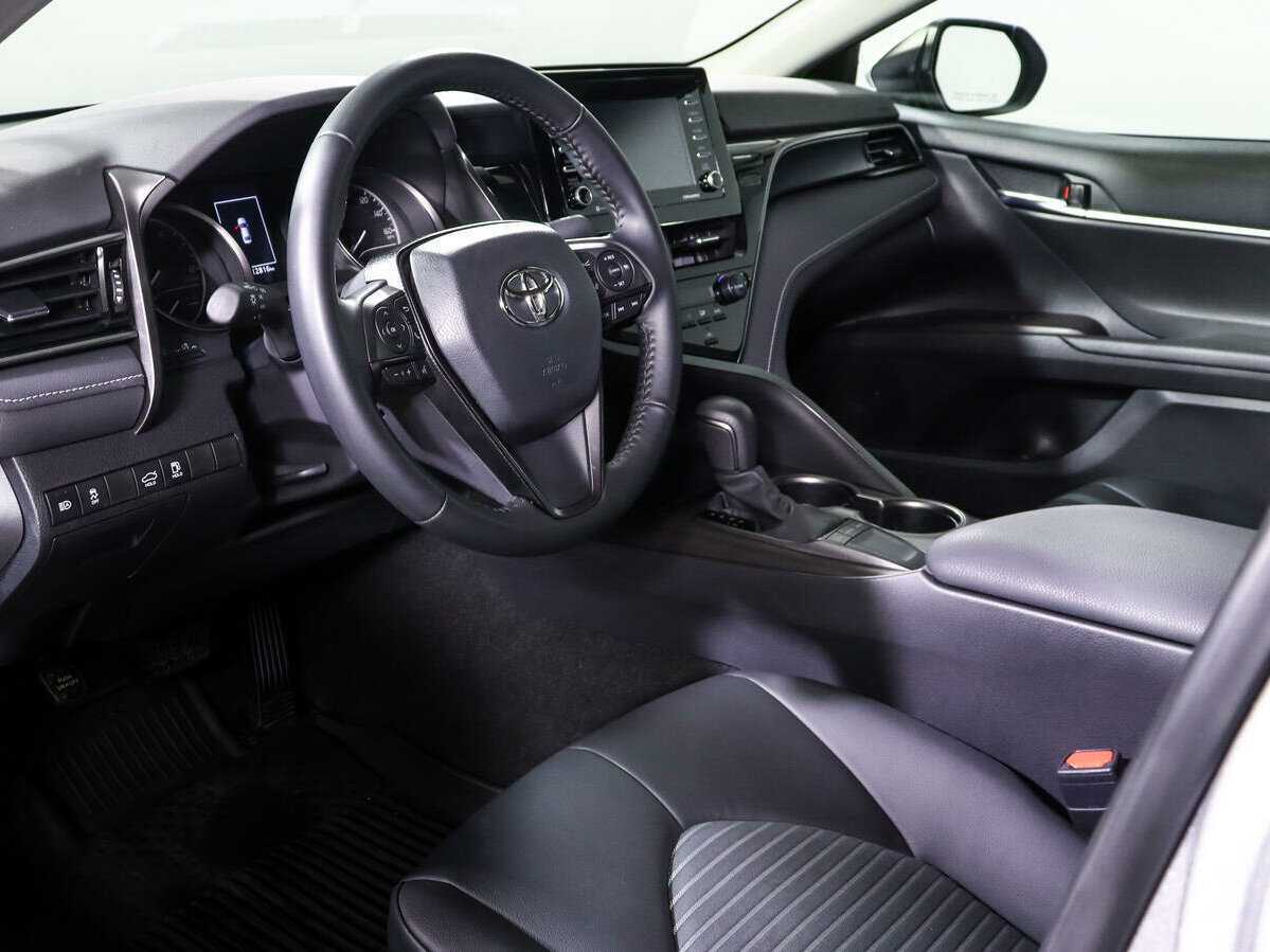 Toyota Camry 2022 года с пробегом. Фото: #13