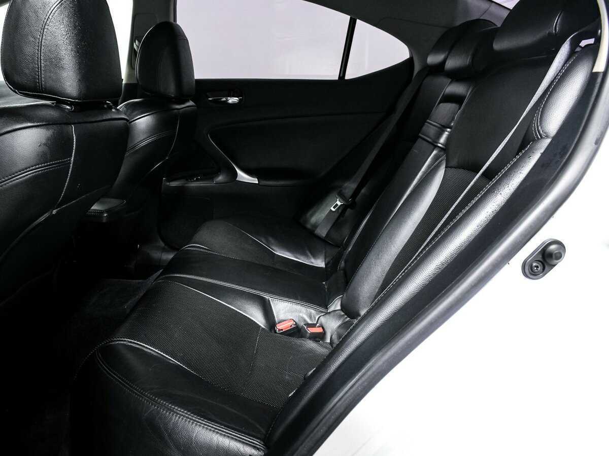 Lexus IS 2008 года с пробегом. Фото: #12