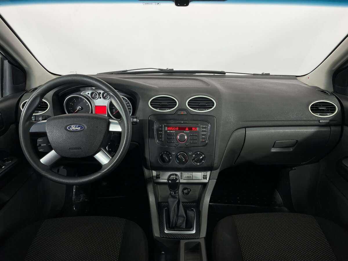 Ford Focus 2010 года с пробегом. Фото: #8