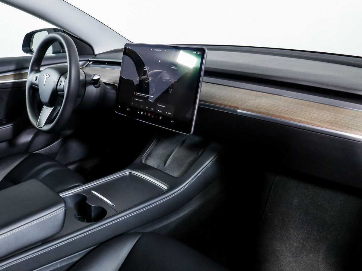 Tesla Model 3 2022 года с пробегом. Фото: #5