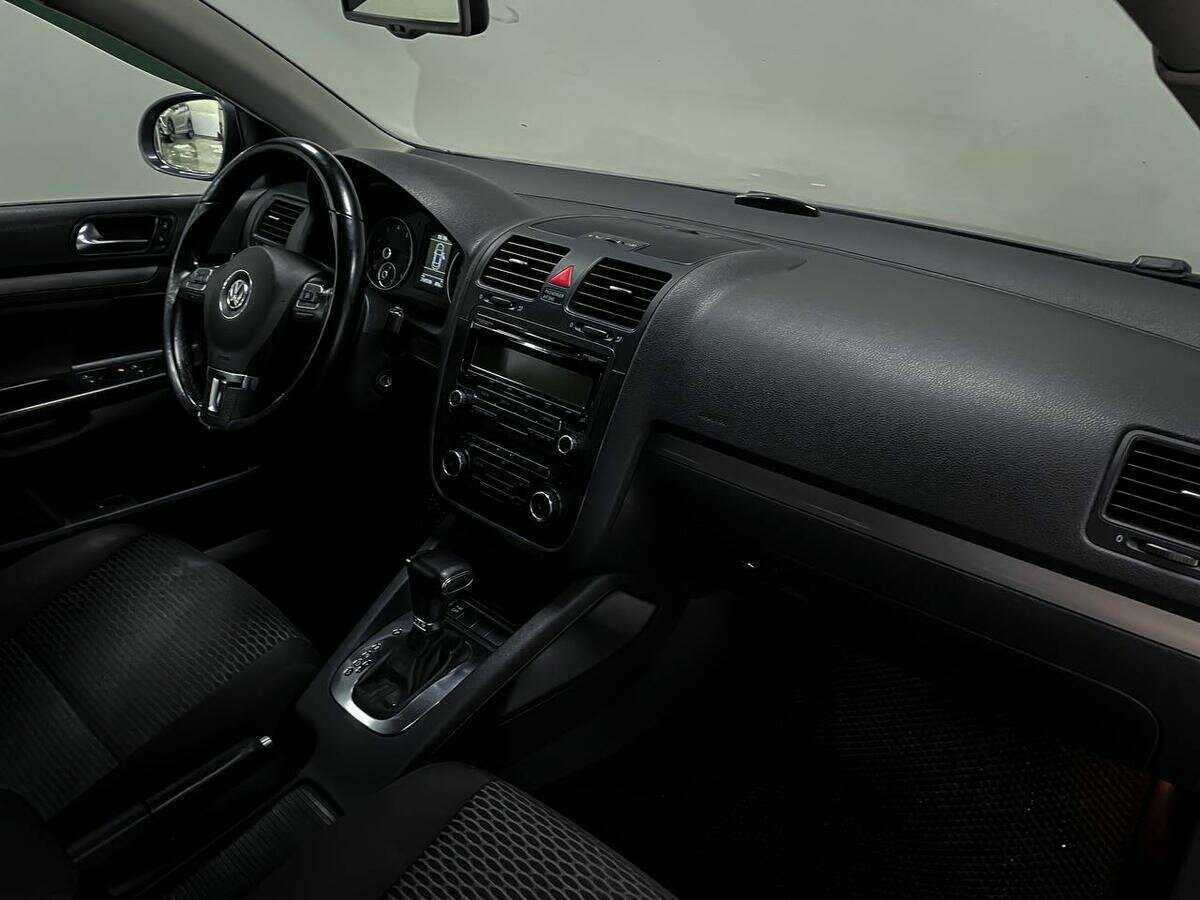 Volkswagen Jetta 2009 года с пробегом. Фото: #10