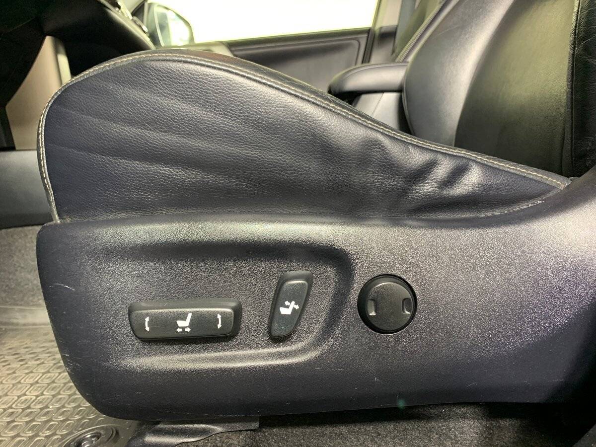 Toyota RAV4 2013 года с пробегом. Фото: #15