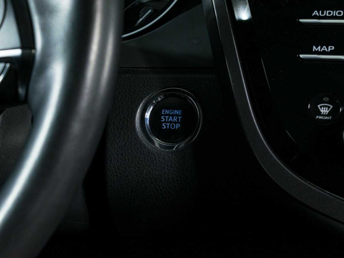 Toyota Camry 2018 года с пробегом. Фото: #16