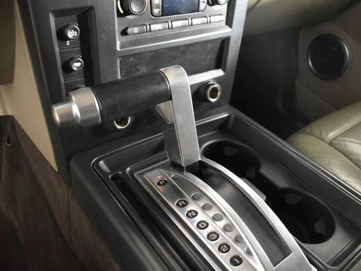 Hummer H2 2005 года с пробегом. Фото: #15