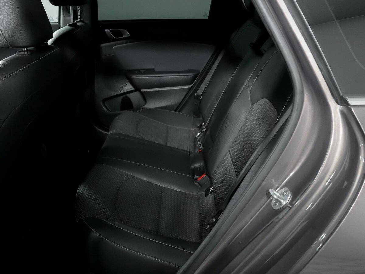 Kia Ceed 2020 года с пробегом. Фото: #7