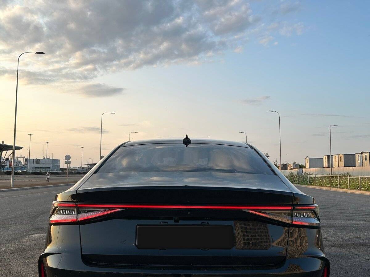 Chery Arrizo 8 2023 года с пробегом. Фото: #4