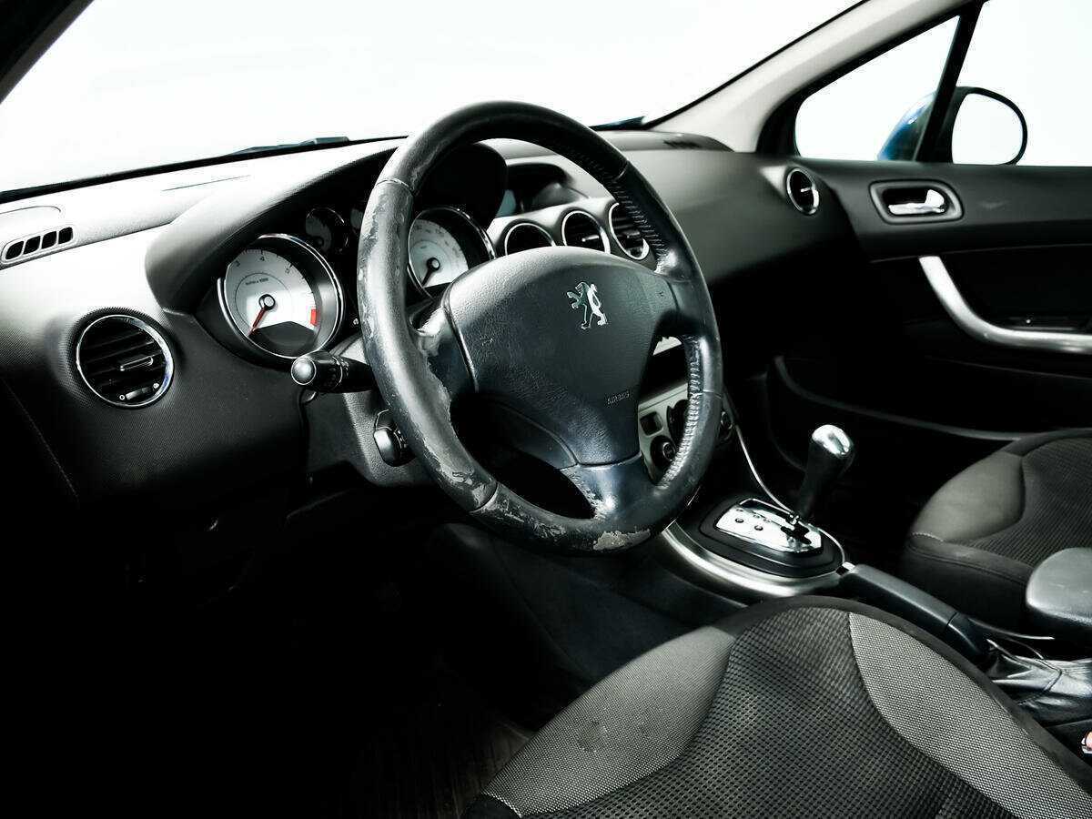 Peugeot 308 2010 года с пробегом. Фото: #12